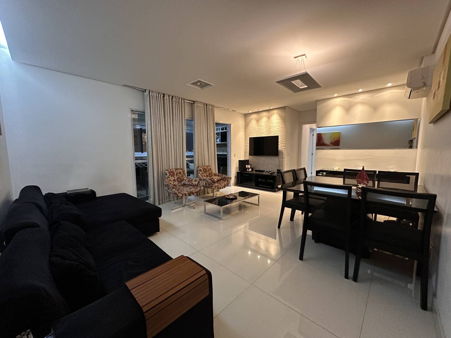 #687 - Apartamento para Venda em Santos - SP