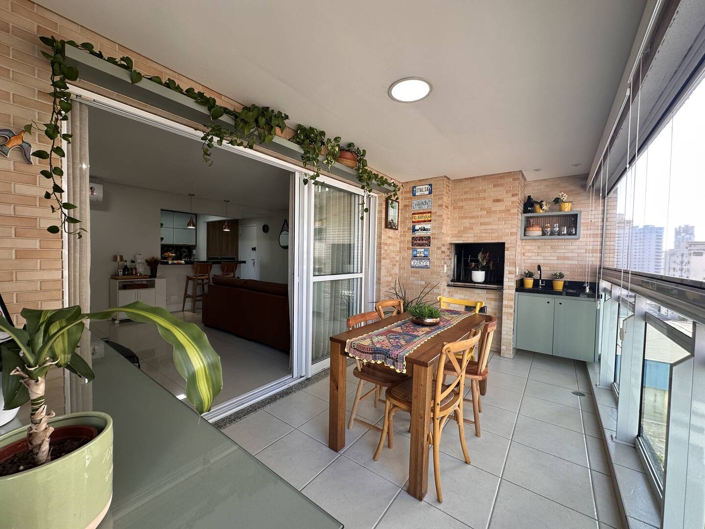 #707 - Apartamento para Venda em Santos - SP