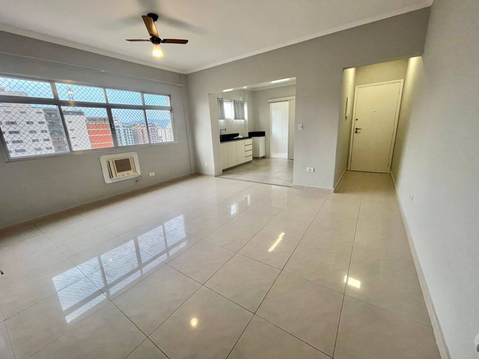 #716 - Apartamento para Venda em Santos - SP