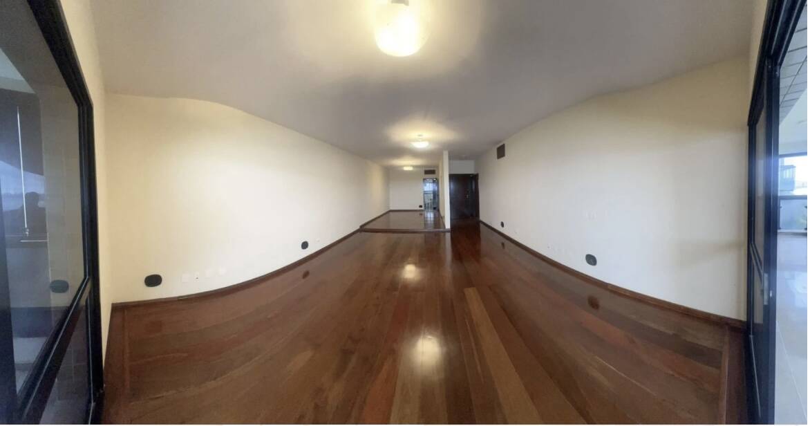 #720 - Apartamento para Venda em Santos - SP