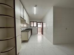 Apartamento para Venda em Santos - 3