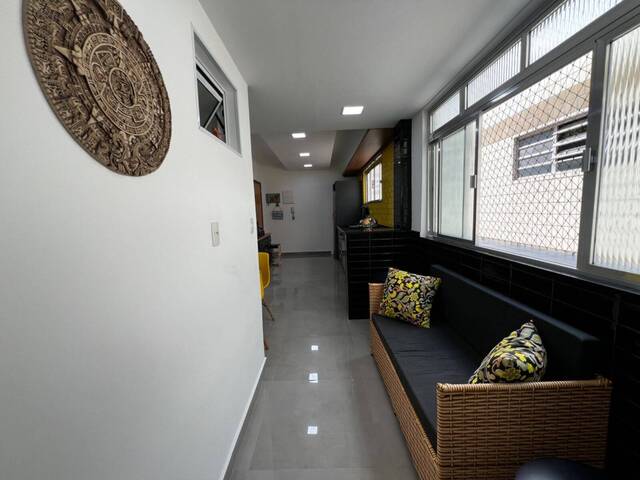 #693 - Apartamento para Venda em Santos - SP