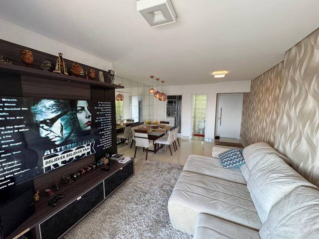 #694 - Apartamento para Venda em Praia Grande - SP