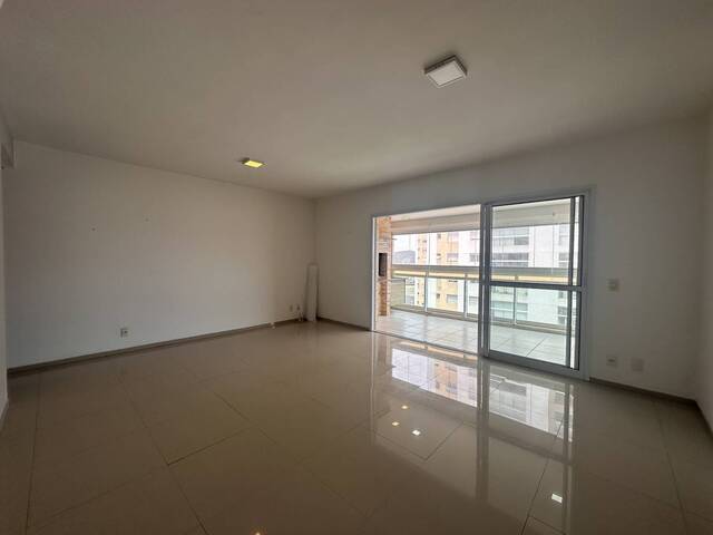 #704 - Apartamento para Venda em Santos - SP