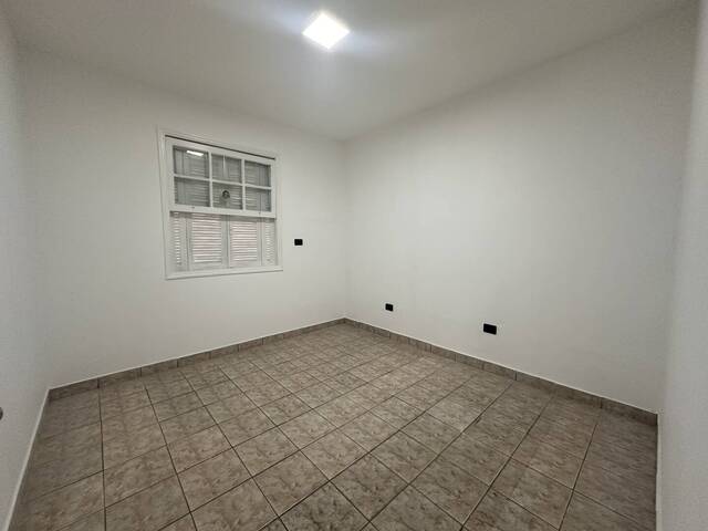 #705 - Apartamento para Venda em Santos - SP