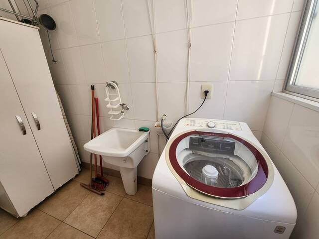 #712 - Apartamento para Venda em Santos - SP