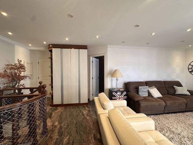 #713 - Cobertura para Venda em Santos - SP