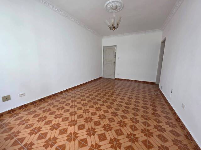 #719 - Apartamento para Venda em Santos - SP