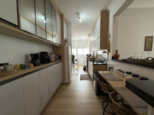 #745 - Apartamento para Venda em Santos - SP