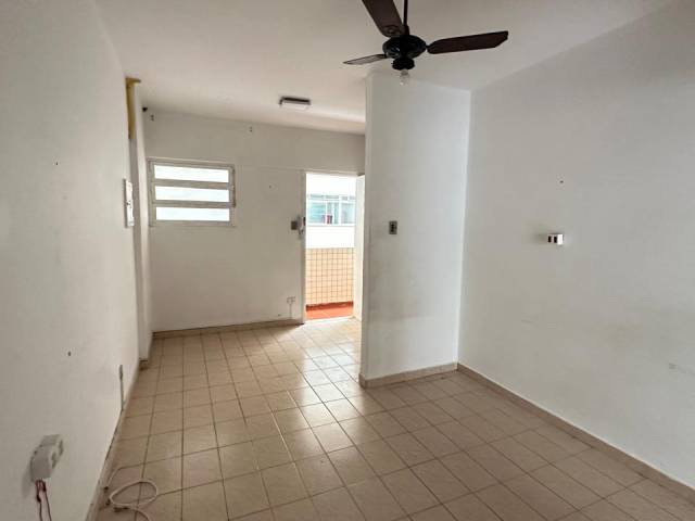 #747 - Apartamento para Venda em Santos - SP