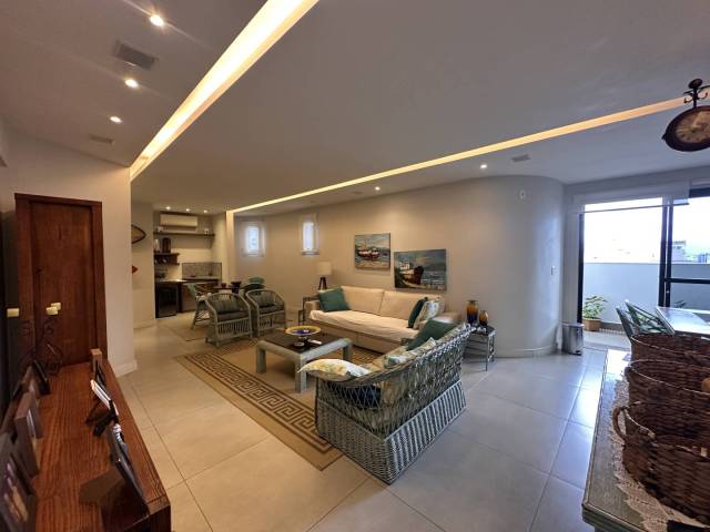 #748 - Cobertura para Venda em Santos - SP