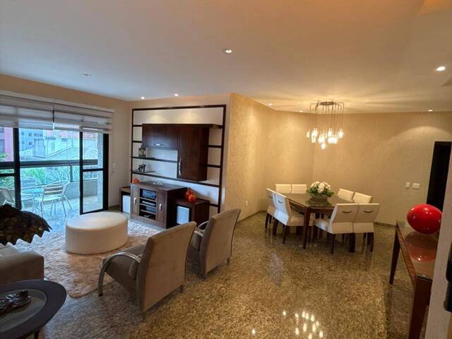 #762 - Apartamento para Venda em Santos - SP