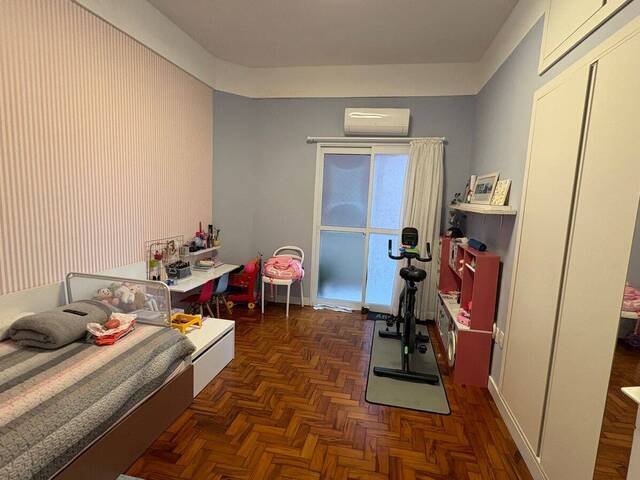 #769 - Apartamento para Venda em Santos - SP