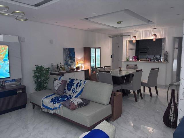 #770 - Apartamento para Venda em Santos - SP