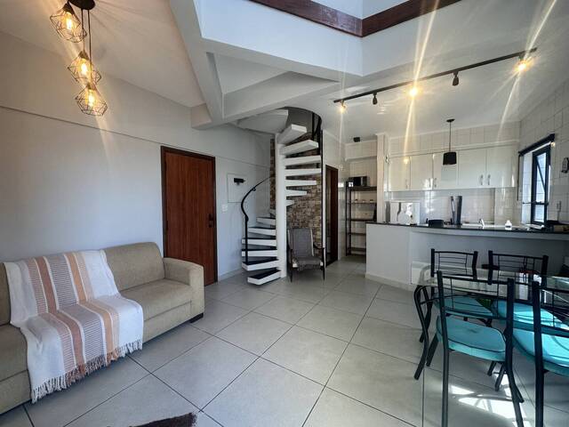 #773 - Apartamento para Locação em Santos - SP