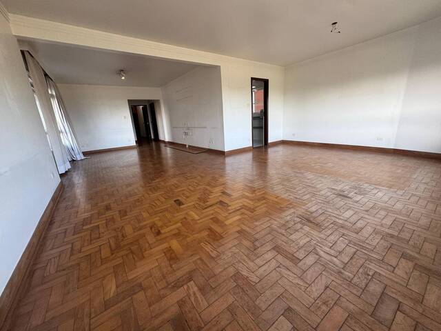 #776 - Apartamento para Venda em Santos - SP