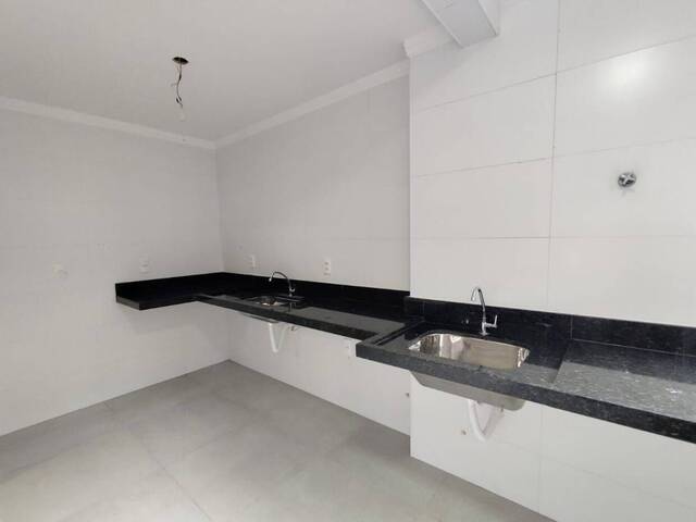 Apartamento para Venda em Santos - 4