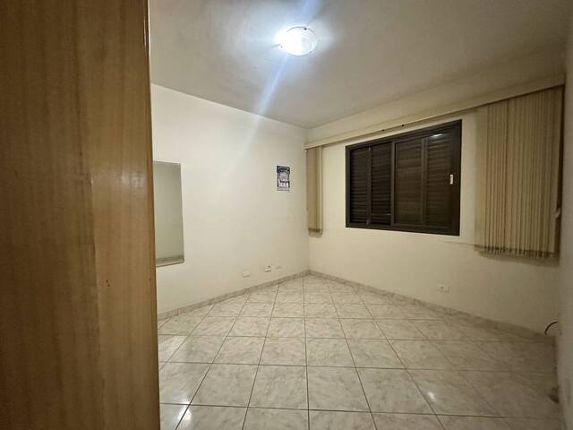 Apartamento para Venda em Santos - 3