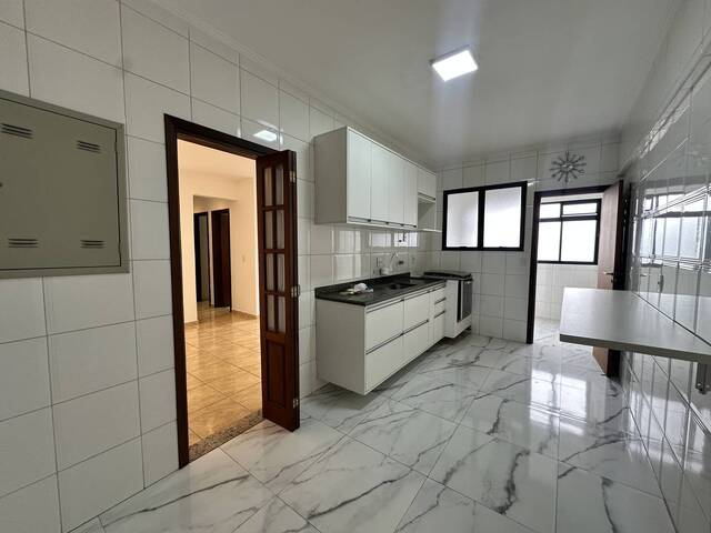 Apartamento para Locação em Santos - 2